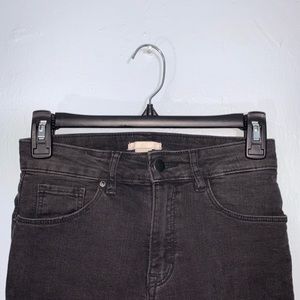 H&M: Black Skinny Jeans